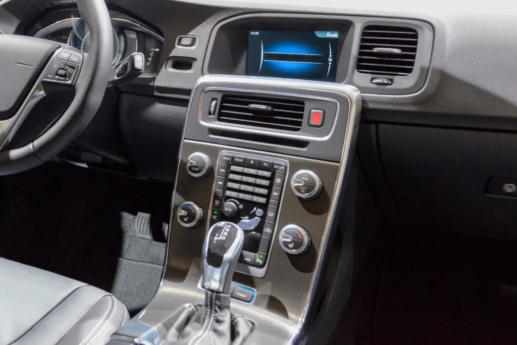 Intérieur d'une Peugeot