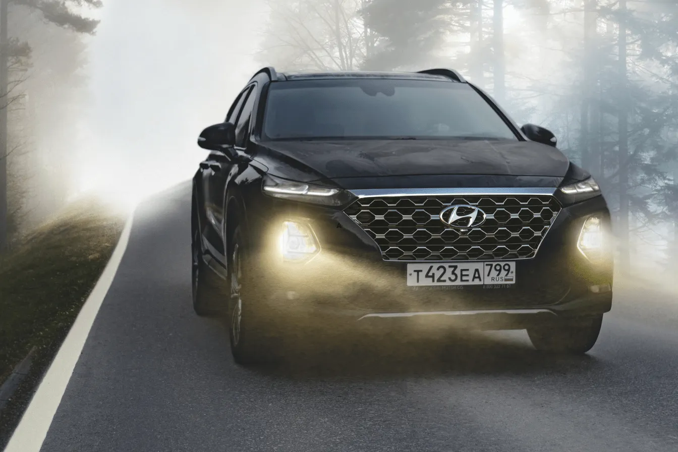 H1-min (1) Une voiture Hyundai