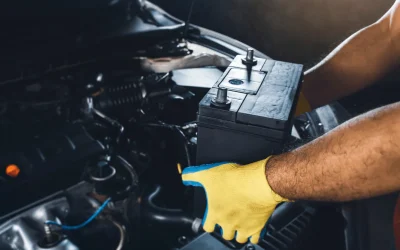 Comment changer une batterie voiture : guide complet pour automobilistes