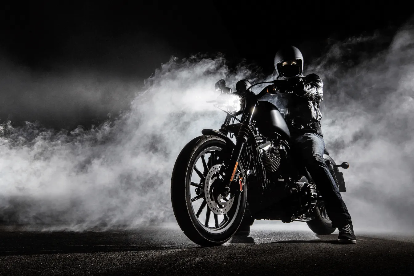 mo1-min Une moto