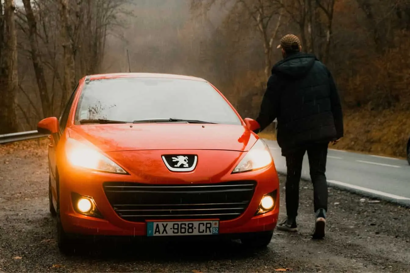 Peugeot rouge Peugeot rouge