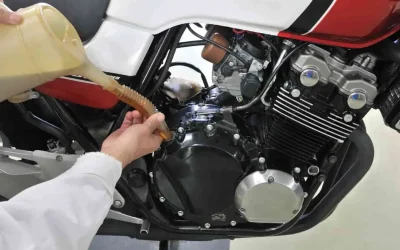 Comment faire sa vidange moto soi-même ? Guide complet étape par étape