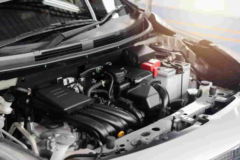 Moteur ouvert avec composants visibles, image illustrant une expertise technique dans le cadre d’un recours vendeur pour défaut moteur