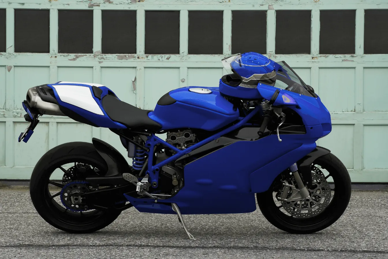 jolie-moto-bleu-exterieur