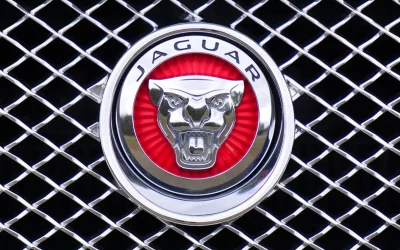 Le nouveau logo Jaguar : analyse du changement de design, identité de marque et avenir électrique